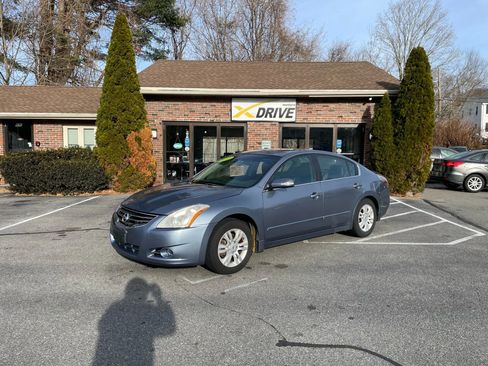 Used 2011 Nissan Altima 2.5 SL w/ 2.5SL Pkg image 2