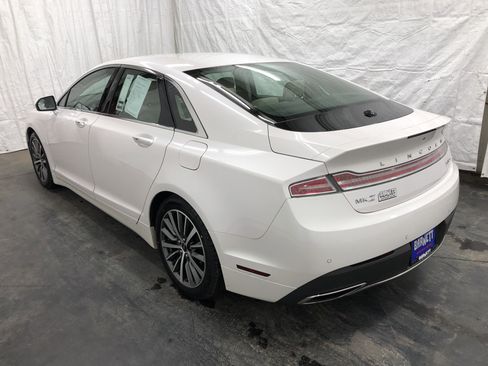 Used 2017 Lincoln MKZ Premiere image 4
