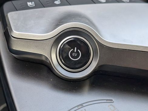 Used 2023 Kia EV6 Wind image 24