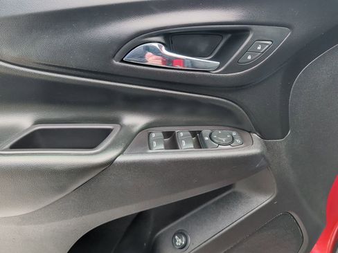 Used 2020 Chevrolet Equinox LT image 10