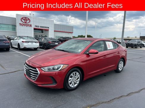 Used 2017 Hyundai Elantra SE FWD image 1