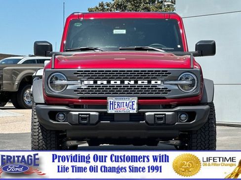 New 2026 Ford Bronco Badlands w/ Sasquatch Package AWD/4WD image 9