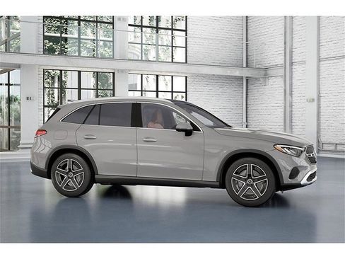 New 2026 Mercedes-Benz GLC 300 4MATIC image 14