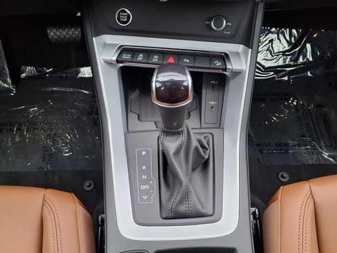 New 2025 Audi Q3 2.0T Premium image 23