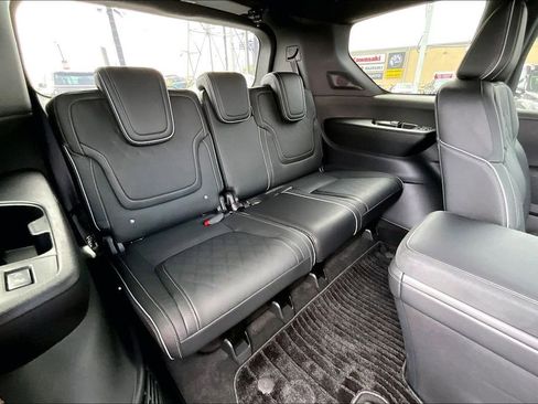 Certified 2026 INFINITI QX80 Autograph w/ Premium Cargo Package AWD/4WD image 39