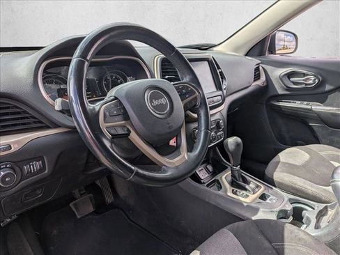 Used 2014 Jeep Cherokee Latitude FWD image 7