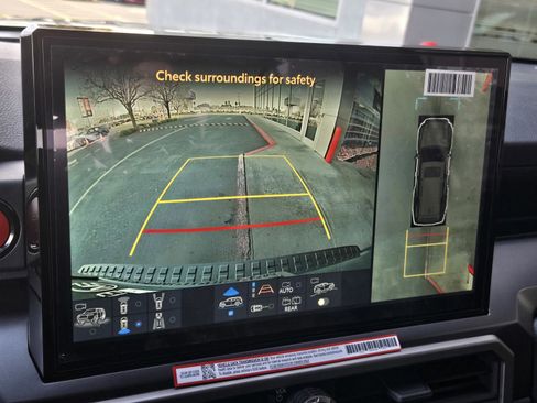 New 2026 Toyota 4Runner TRD Off-Road Premium image 12