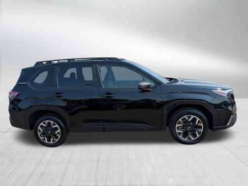 Certified 2025 Subaru Forester Premium AWD/4WD image 8