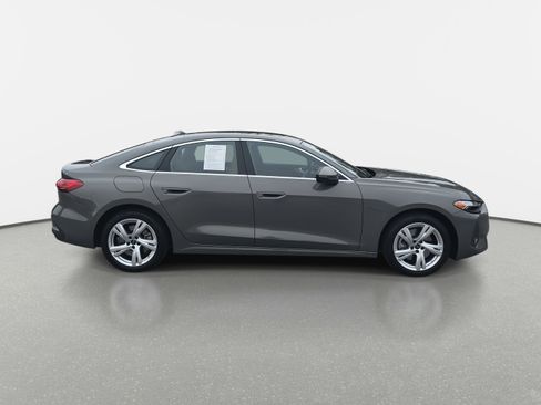 Used 2025 Audi A5 2.0T Prestige image 4