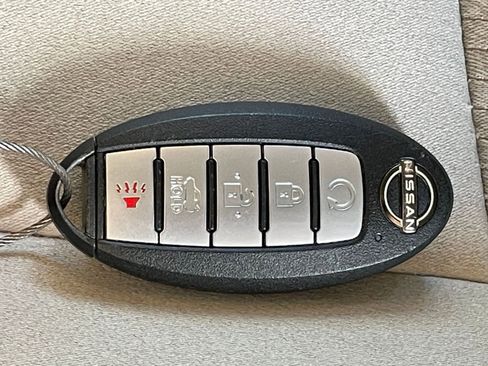 Used 2025 Nissan Altima 2.5 SV FWD image 21
