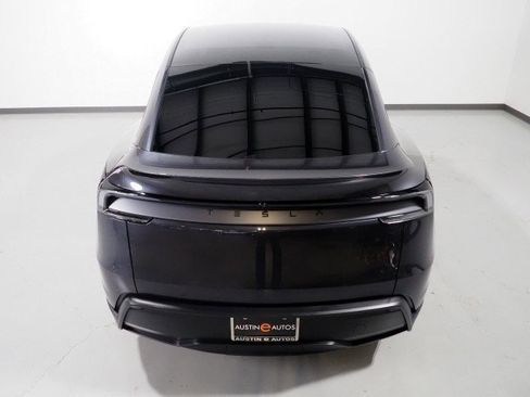 Used 2026 Tesla Model Y 2WD image 8
