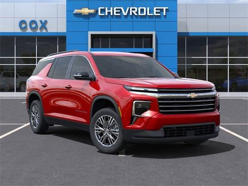 New 2025 Chevrolet Traverse LT image 7