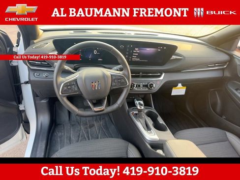 Used 2025 Buick Envista Preferred w/ Convenience I Package image 6