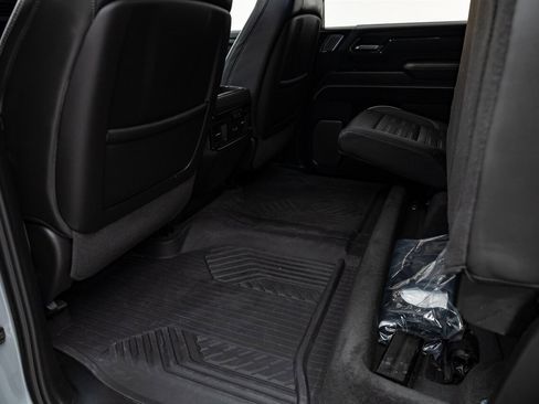 Used 2025 GMC Sierra 2500 AT4X w/ AT4X AEV Edition image 37