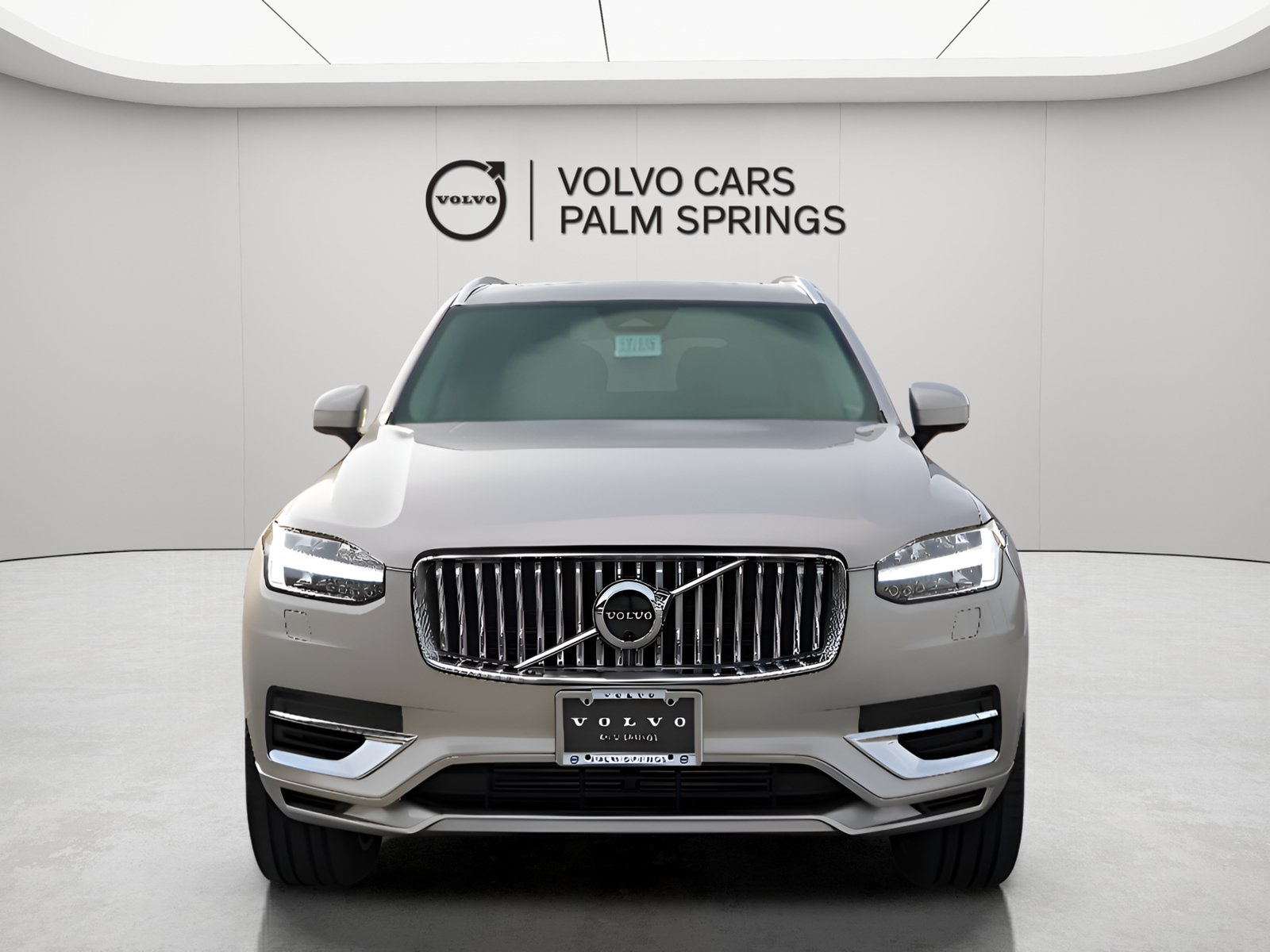 New 2025 Volvo XC90 T8 Plus w/ Protection Package Premier AWD/4WD image 2