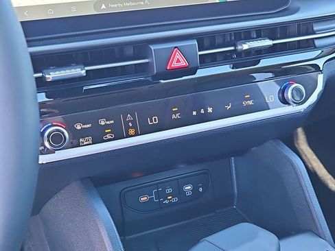 New 2026 Kia Sportage SX image 23