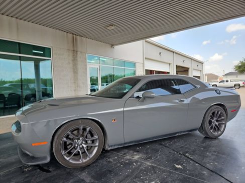 Used 2023 Dodge Challenger R/T Scat Pack w/ Plus Package RWD image 2