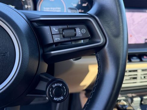 Used 2021 Porsche 911 Carrera 4 image 26