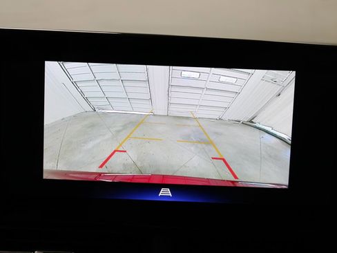 Used 2025 Chevrolet Trax LT image 40