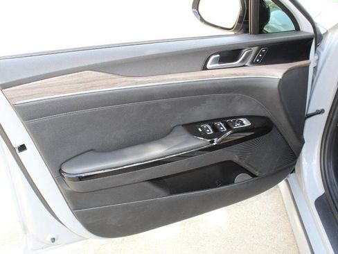 Used 2023 Kia K5 GT-Line image 21