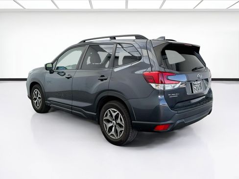 Used 2021 Subaru Forester Premium w/ Popular Package #1 AWD/4WD image 6