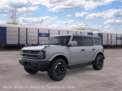 New 2026 Ford Bronco Outer Banks AWD/4WD image 1