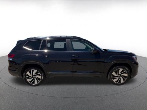 Used 2026 Volkswagen Atlas SE FWD image 15