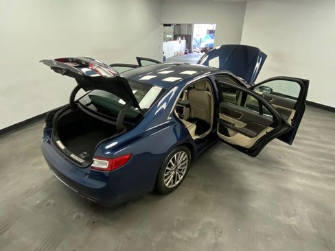 Used 2017 Lincoln Continental Select w/ Climate Package image 48