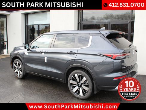 New 2026 Mitsubishi Outlander SE image 6
