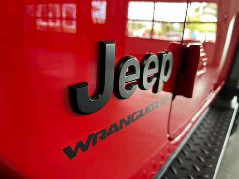 Used 2026 Jeep Wrangler Sport AWD/4WD image 14