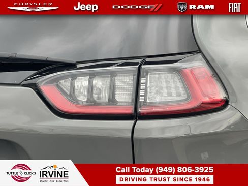 Used 2021 Jeep Cherokee Latitude Lux w/ Sun & Sound Group image 9