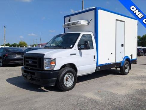 Used 2023 Ford E-350 and Econoline 350 Super Duty w/ Power Windows & Locks Group RWD image 2