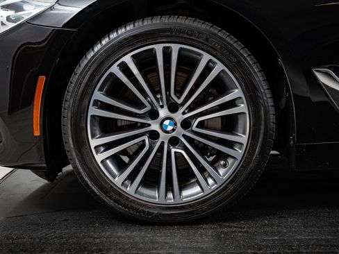Used 2019 BMW 540i w/ Convenience Package RWD image 13