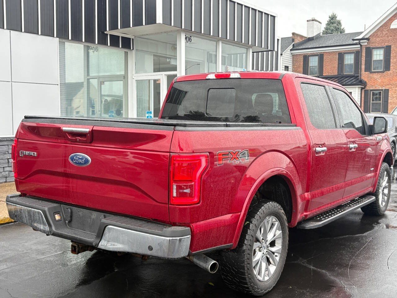 Used 2017 Ford F150 Lariat w/ Equipment Group 502A Luxury AWD/4WD image 7