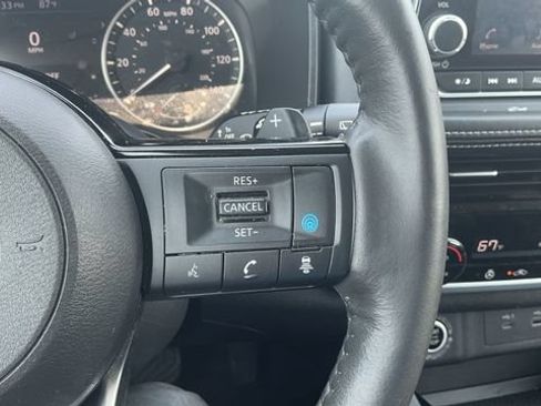 Used 2021 Nissan Rogue SV w/ Premium Package AWD/4WD image 13