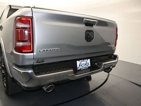 Used 2019 RAM 1500 Laramie AWD/4WD image 22
