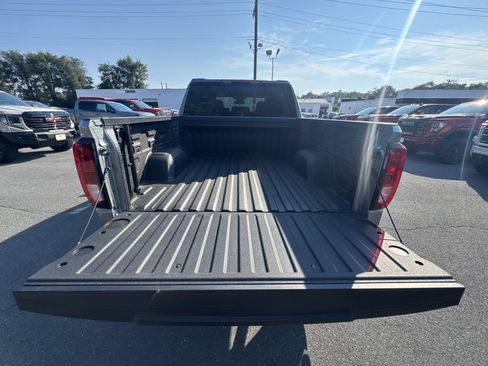 New 2026 GMC Sierra 1500 Pro w/ Pro Value Package AWD/4WD image 19