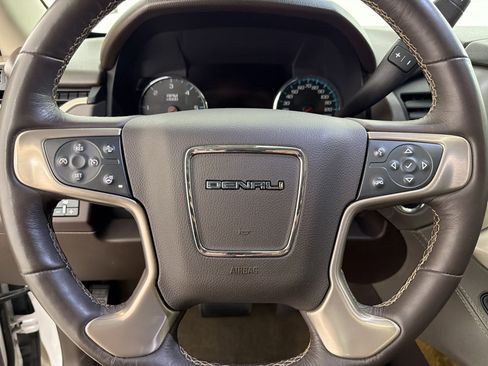 Used 2017 GMC Yukon XL Denali w/ Open Road Package AWD/4WD image 17