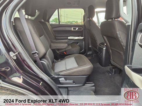 Used 2024 Ford Explorer XLT AWD/4WD image 14