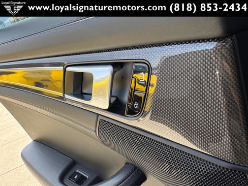 Used 2019 Porsche Panamera GTS image 21