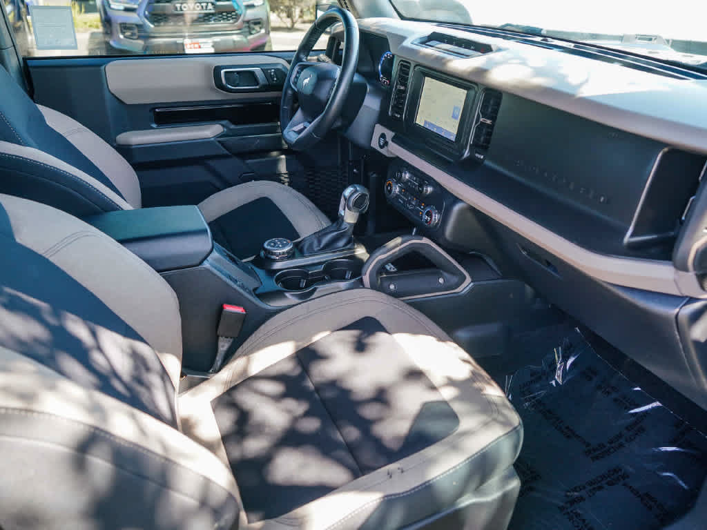 Used 2022 Ford Bronco Big Bend w/ Sasquatch Package AWD/4WD image 15