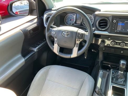 Used 2019 Toyota Tacoma SR5 image 37