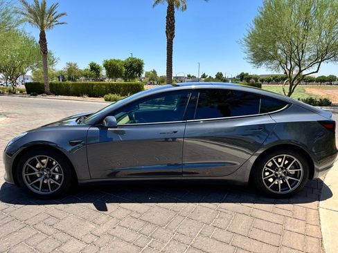 Used 2018 Tesla Model 3 Performance AWD/4WD image 5