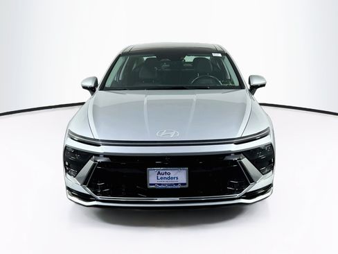 Used 2024 Hyundai Sonata Limited FWD image 2