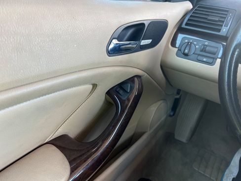 Used 2004 BMW 330Ci Convertible image 14