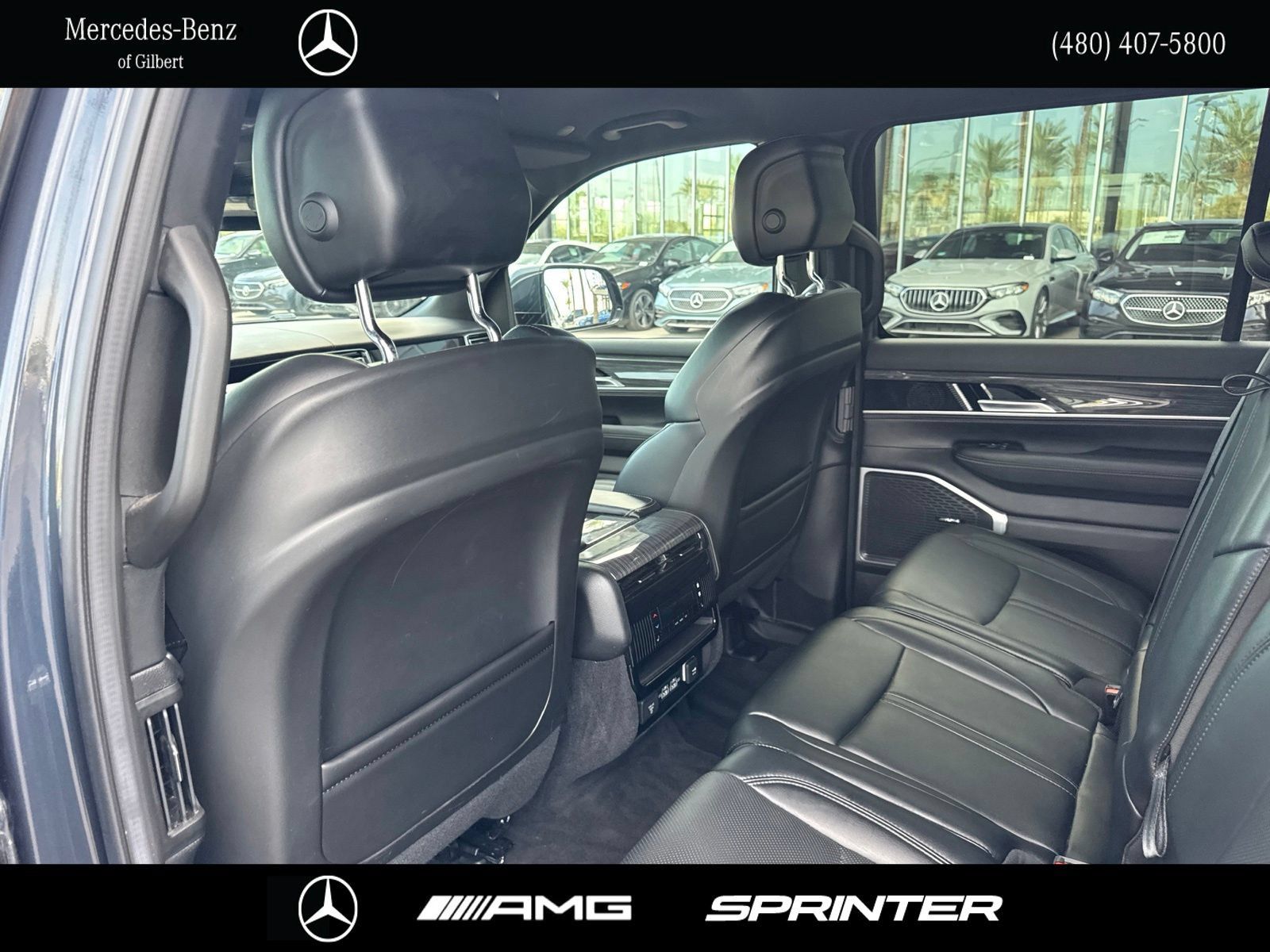 Used 2022 Jeep Wagoneer Series III AWD/4WD image 19