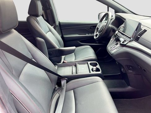 Used 2025 Honda Odyssey Sport-L image 29
