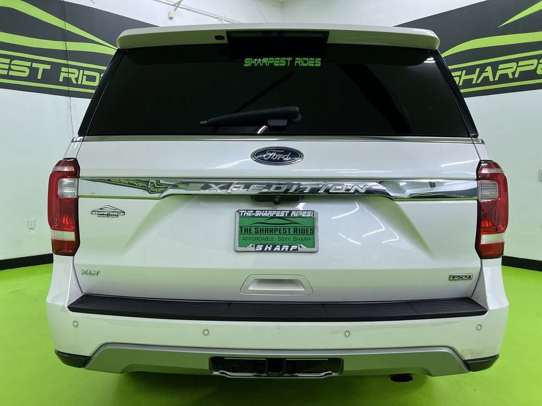 Used 2018 Ford Expedition XLT w/ Equipment Group 202A AWD/4WD image 8