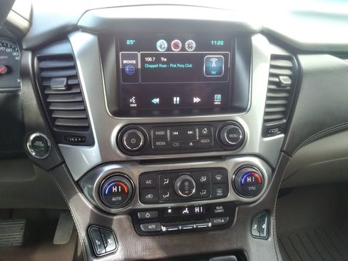 Used 2015 Chevrolet Suburban LT image 27