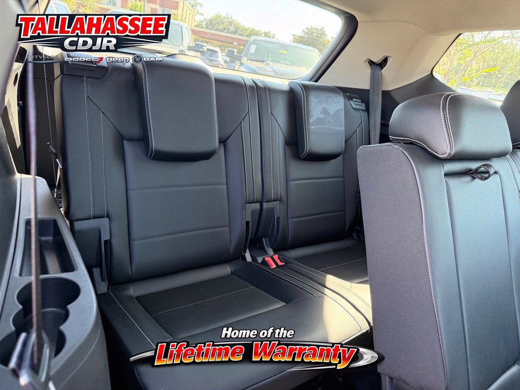 Used 2023 Volkswagen Atlas SE w/ Panoramic Sunroof Package FWD image 31